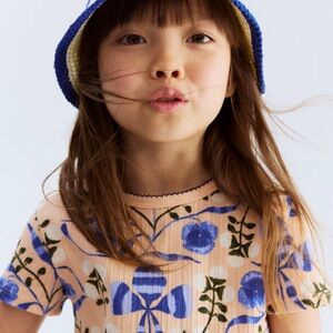 Like New - Georgia Beaumont x H&M Girls Floral Ribbed Top Peach Blue - Size 4-6T